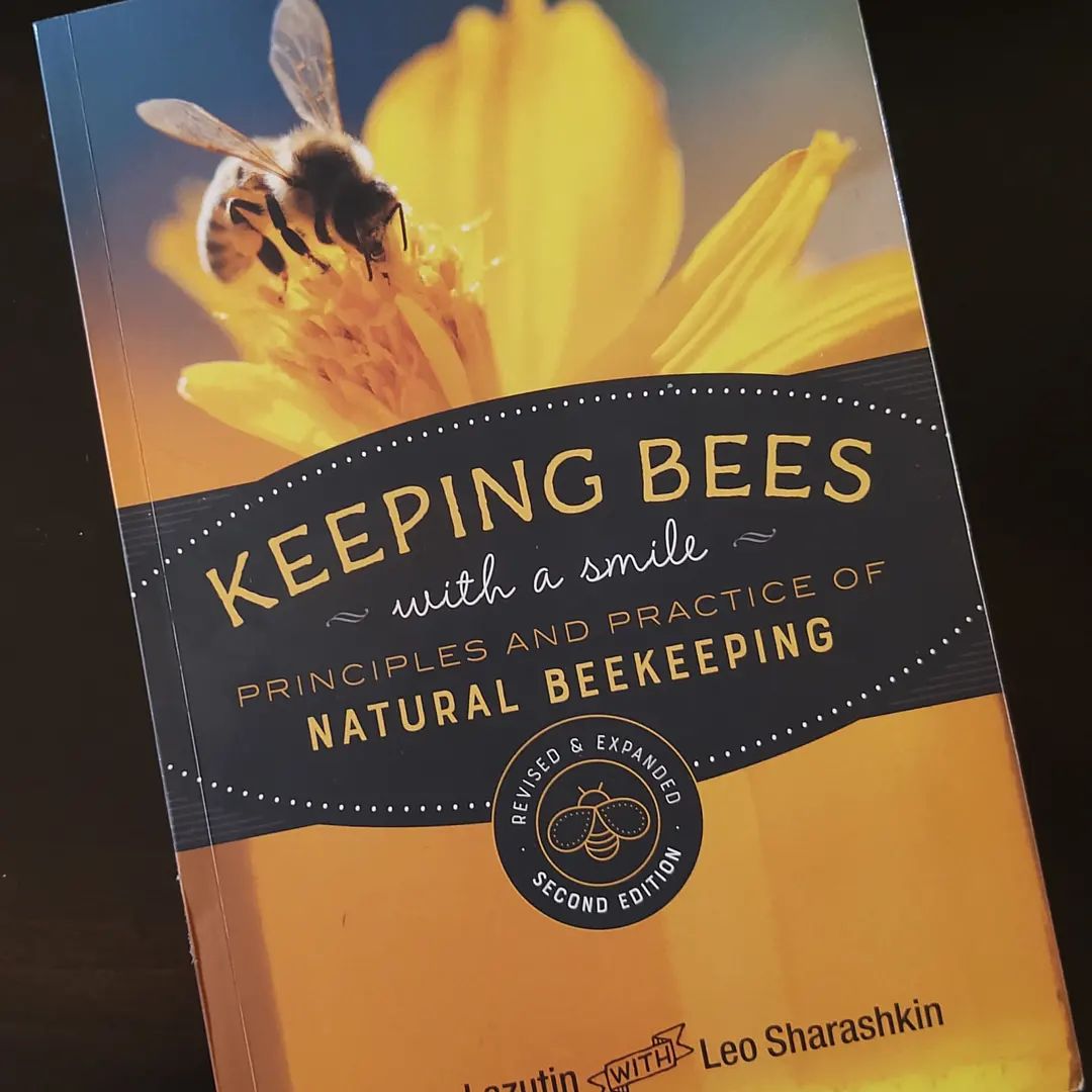 KEEPING BEES WITH A SMILE - Principles and Practice of Natural Beekeeping (Amazon Link)