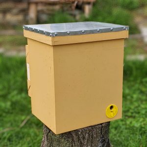 Layens Swarm Trap (Bait Hive) without Frames